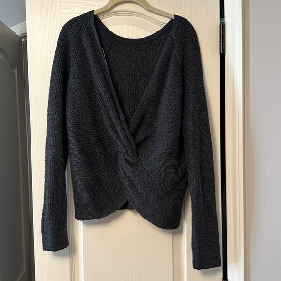 aerie Sweaters - NWT Aerie Gray Twist Sweater *M*